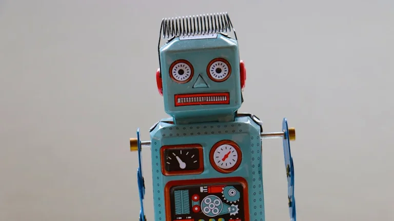 “Stārķis un robots” Ventspilī: bezmaksas darbnīca bērniem