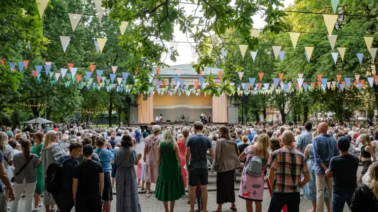 Brīvdabas koncertsezona Rīgā: 28. augustā — “Kautkaili”