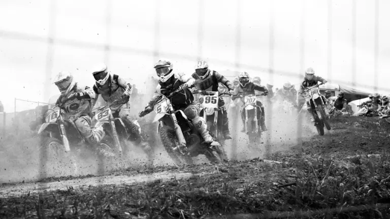Jelgavnieks Ivo Vinniņš izcīna godalgoto trešo vietu motošosejas čempionāta posmā Igaunijā